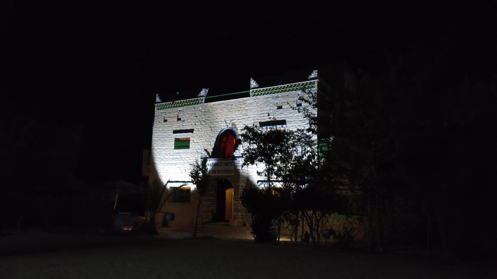 Maison La Lune Des Gorges Tinghir Exteriör bild